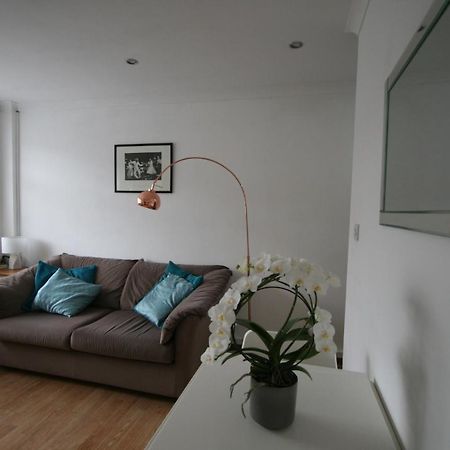Molesey Near Hampton Court, Viking Short Stays West Molesey Exterior photo