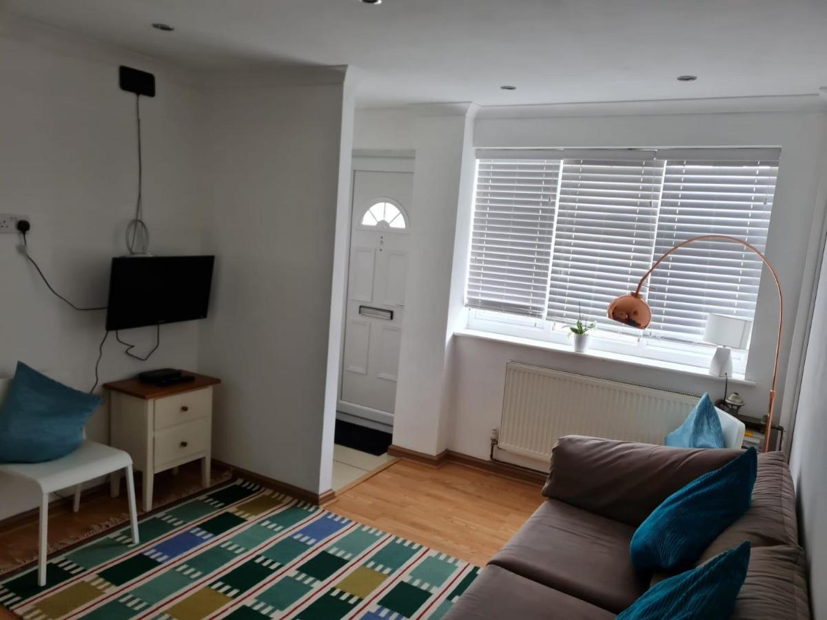 Molesey Near Hampton Court, Viking Short Stays West Molesey Exterior photo